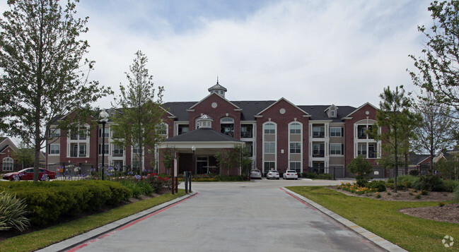 Building Photo - Deerbrook Place