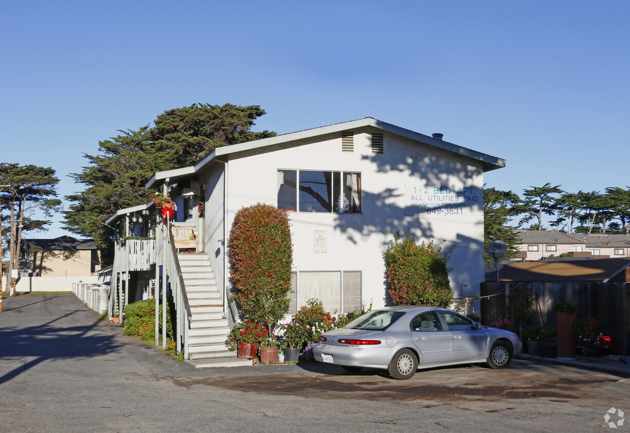 3119 Marina Dr. - 3119 Marina Dr