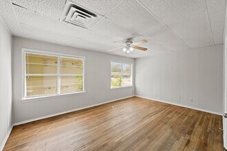 Building Photo - 1201 Orrel Dr