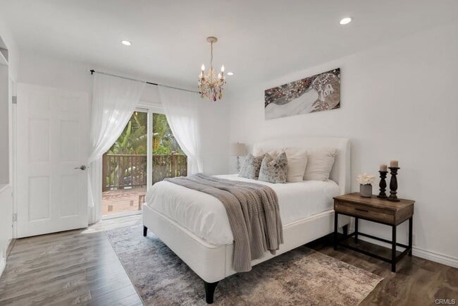 Building Photo - 19419 Oxnard St