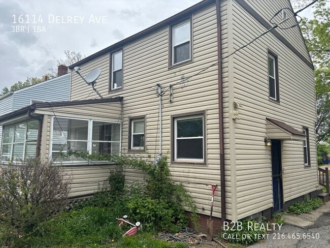 Building Photo - 16114 Delrey Ave