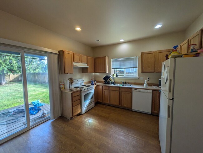 Foto del edificio - 1287 Spruce Cir