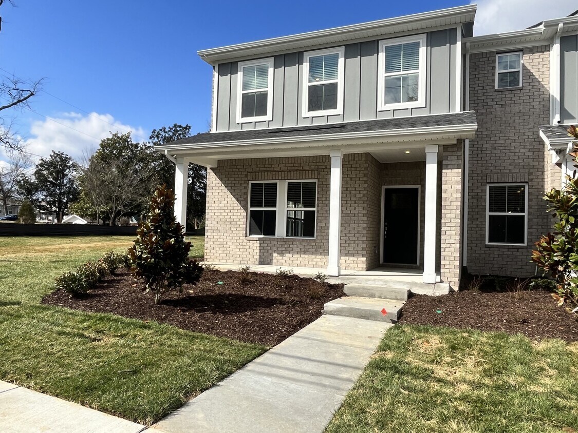 204 Douglas Bend Rd, Gallatin, TN 37066 Townhome Rentals in Gallatin