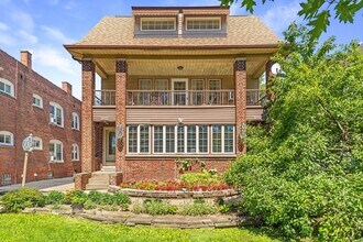 Building Photo - 14724 Clifton Blvd