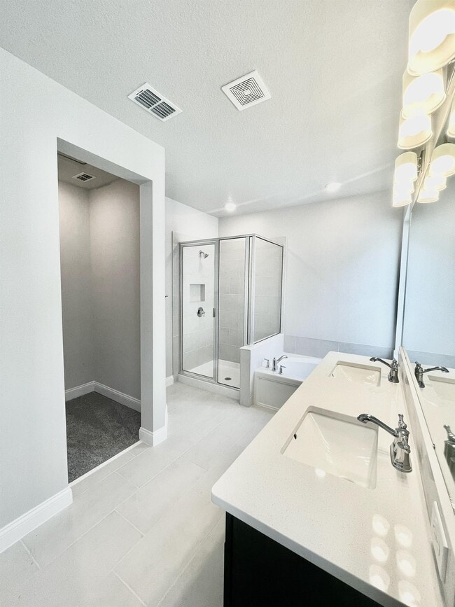 Building Photo - 924 Beldonshire Ln