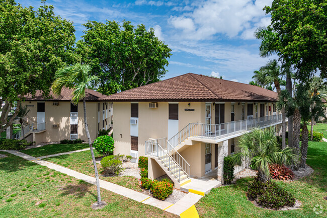 Building Photo - Aquarius Apartments of Marco Island