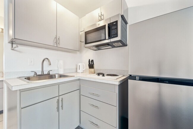 Foto del edificio - 4350 Paradise Rd