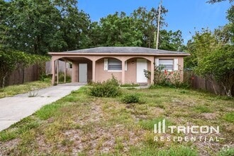 Building Photo - 25200 Quaker Ridge Ave