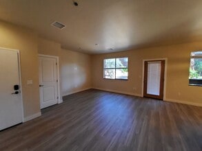 Building Photo - 200 E Malibu Dr