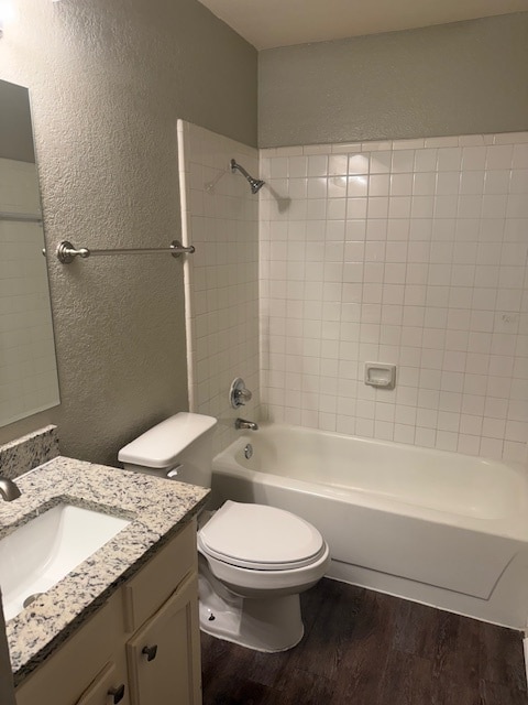 Building Photo - 6711 S Creek Dr