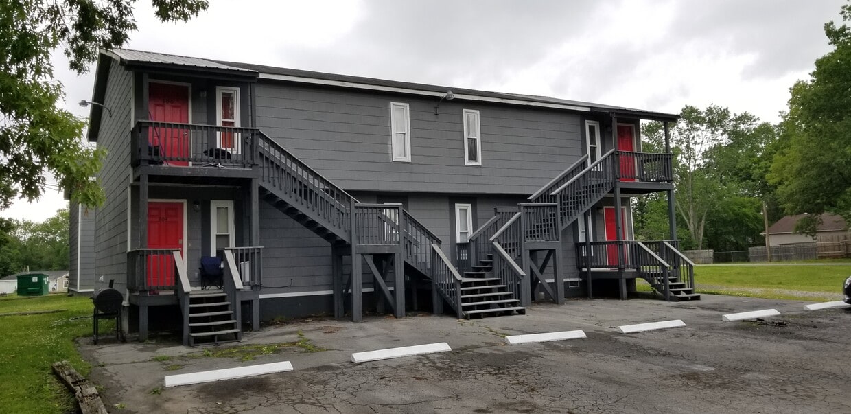 300 Everglades Blvd Unit 300, Rossville, GA 30741 Apartments in