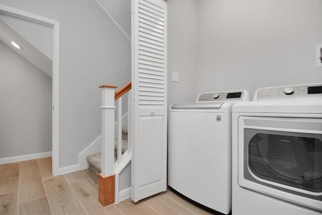 Foto del edificio - 44 Scarlet Woods Ct