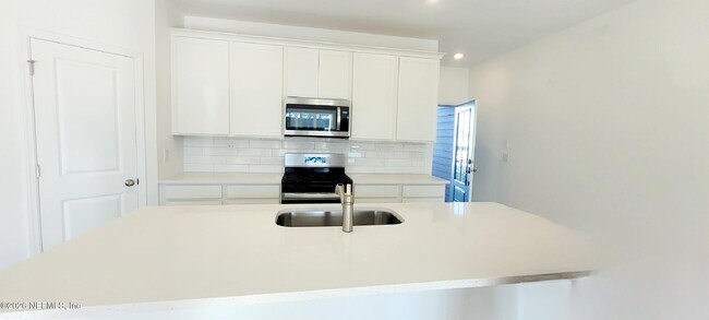 Foto del edificio - 40 Kingsville Ct