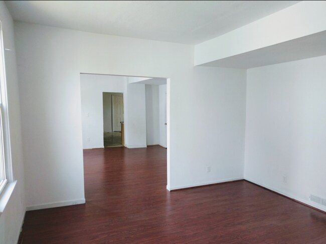 Building Photo - 1655 Belmont Ave