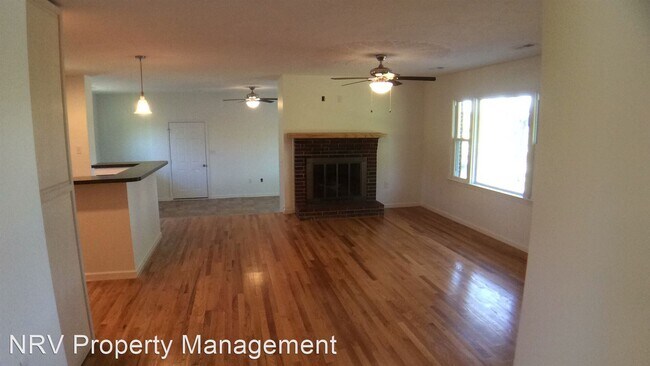Building Photo - 3 br, 2 bath House - 7650 Pepper's Ferry Blvd