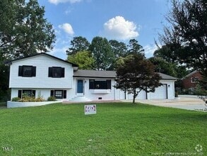 Building Photo - 710 Wakeland Dr