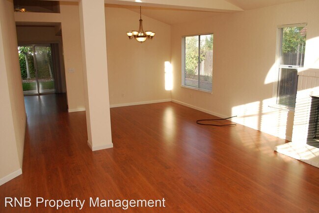 Foto del edificio - 3 br, 2 bath House - 1524 Blue Lane
