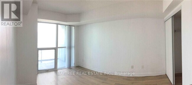 Photo du bâtiment - 5162 Yonge St