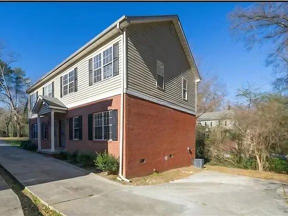 Foto del edificio - 1021 Ada Ave NW