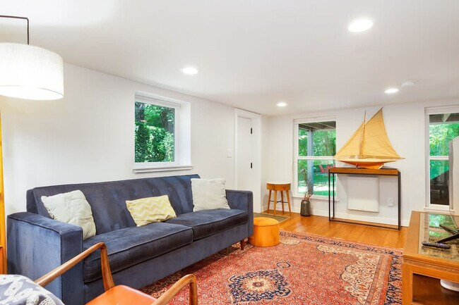 Foto del edificio - 3005 NW 92nd St