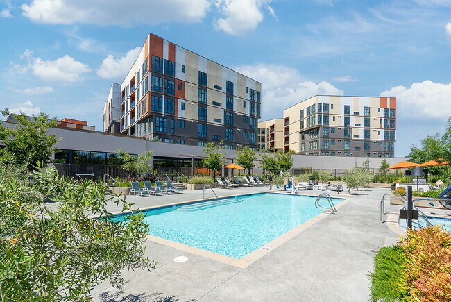 Foto del edificio - 1250 Lakeside