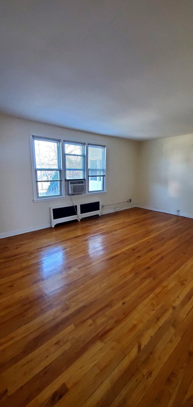 Living Room - 36 Winchester Ave
