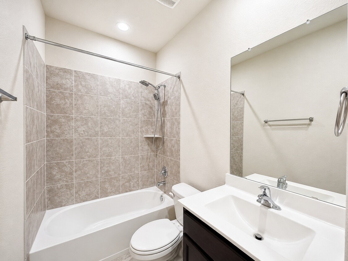 Building Photo - 13821 Rock Island Trl