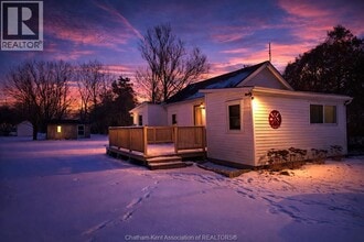 Building Photo - 63 William St