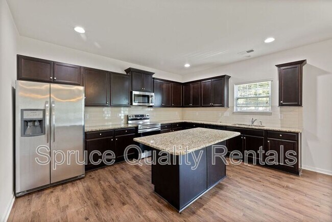 Building Photo - 141 Preakness Farm Dr