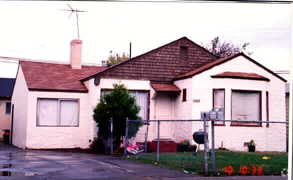 Building Photo - 3455-3457 Hoover St