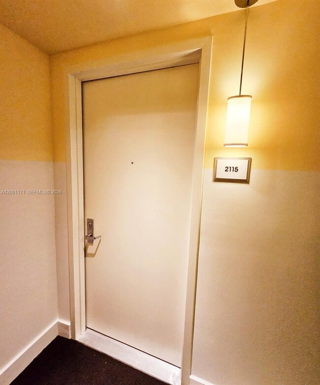 Building Photo - 475 Brickell Ave