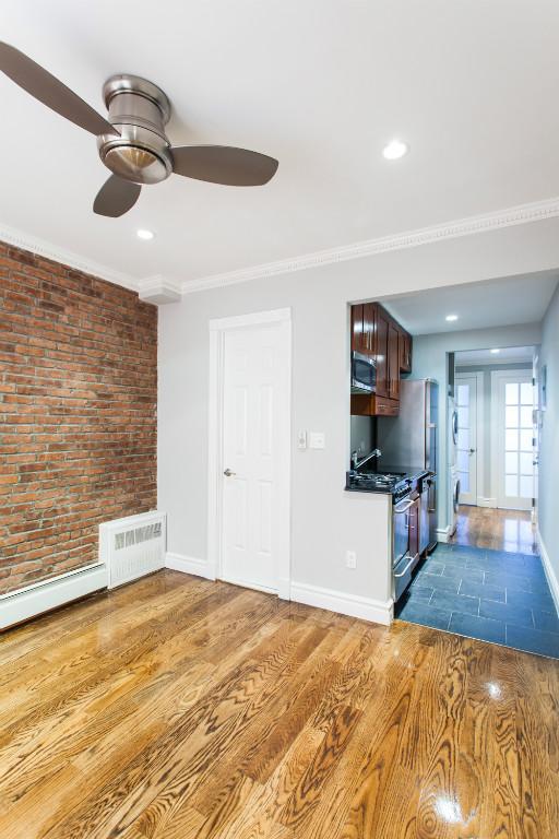Primary Photo - 180 Avenue B