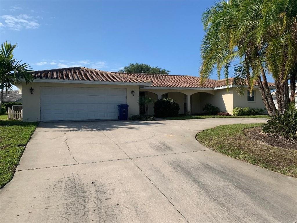 Primary Photo - 423 Picasso Dr