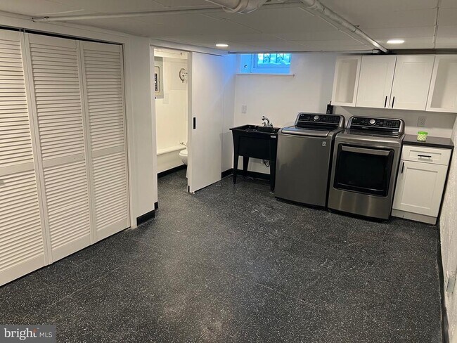 Foto del edificio - 136 Davis St