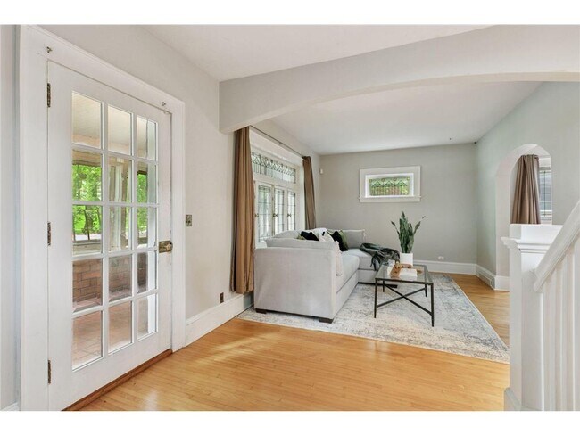 Foto del edificio - 2138 Marshall Ave