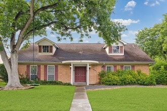 Building Photo - 5402 Queensloch Dr