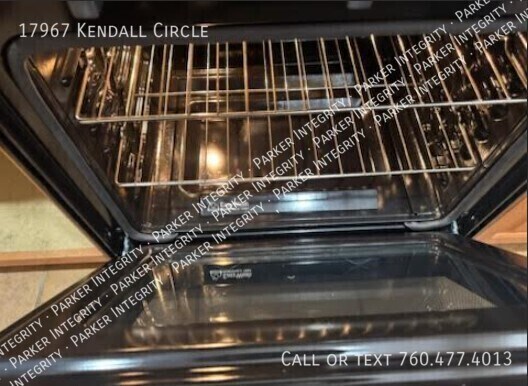 Foto del edificio - 17967 Kendall Cir