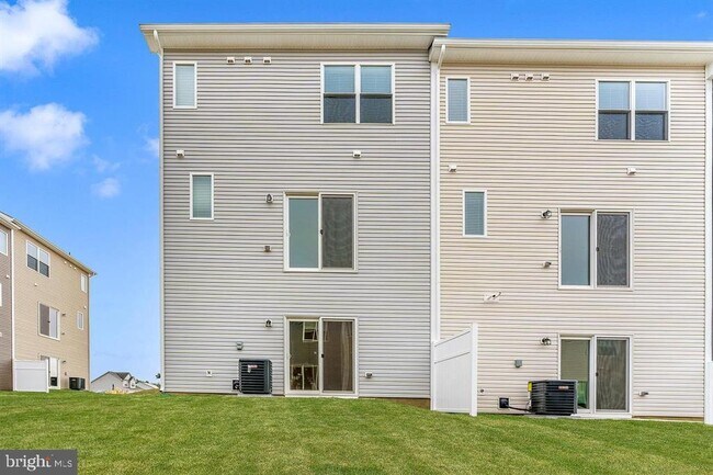 Foto del edificio - 513 Abigail Ave