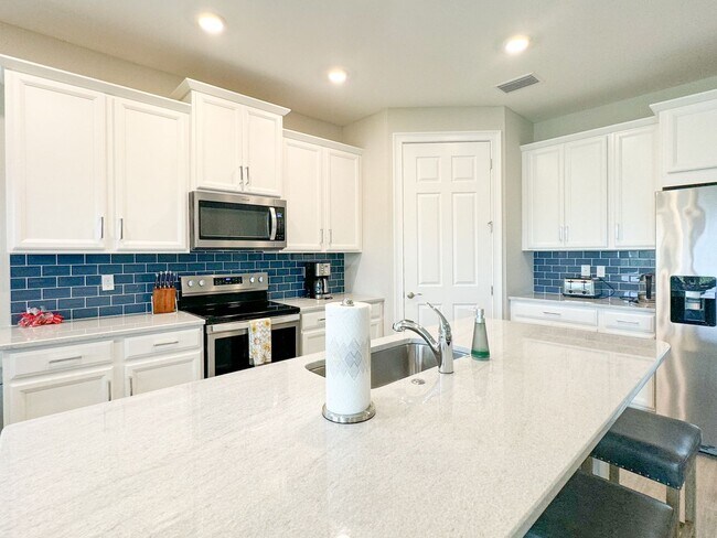 Building Photo - **NEW CONSTRUCTION**SEASONS TIDE** ANNUAL ...
