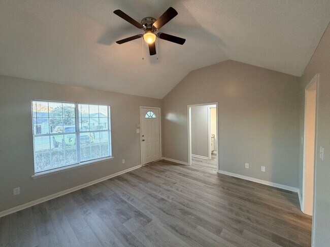 Foto del edificio - 3 Bedroom/2 Bath Home in Remerton