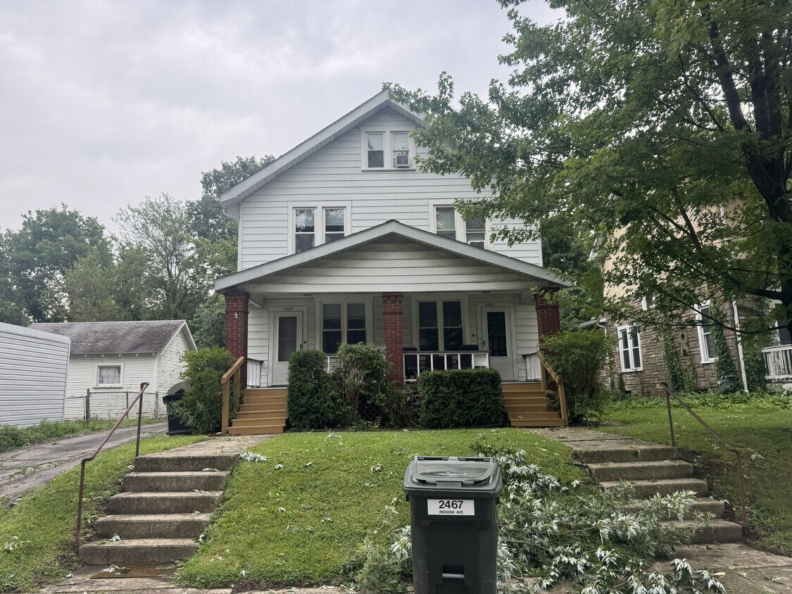 Foto del edificio - 2464 Indiana Ave