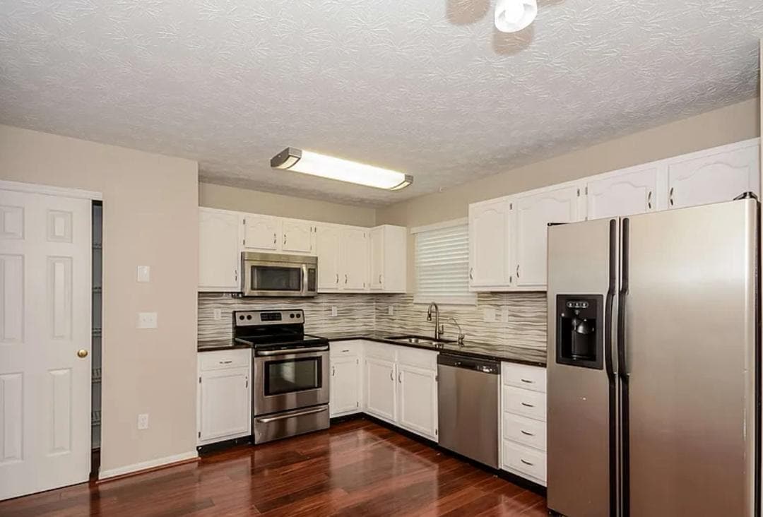 Primary Photo - 406 Forge Dr