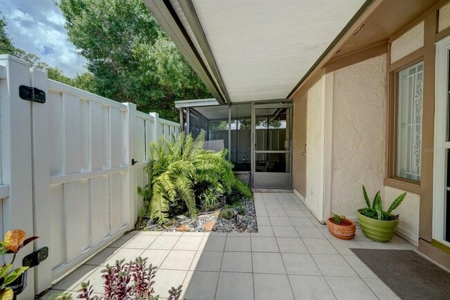 Building Photo - 7223 San Luis Ct