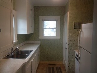 Primary Photo - 921 4th St S
