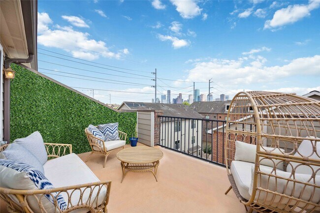 Foto del edificio - 2110 Shearn St