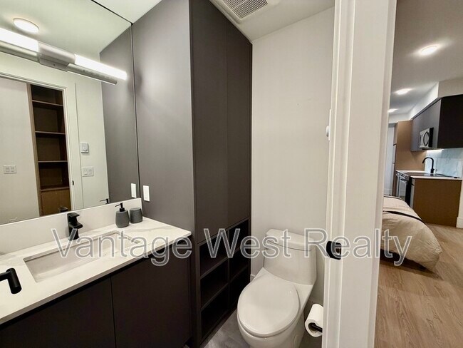 Photo du bâtiment - 720-720 K. L. O. Rd