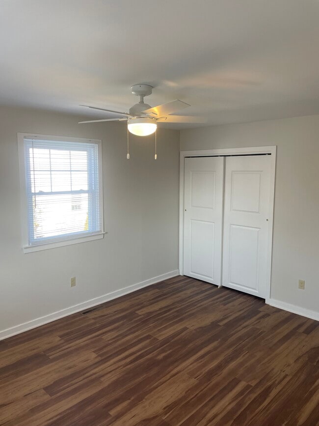 bedroom - 1422 Limekiln Pike