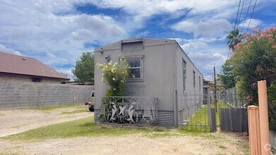 Building Photo - 1413 Harding Ave