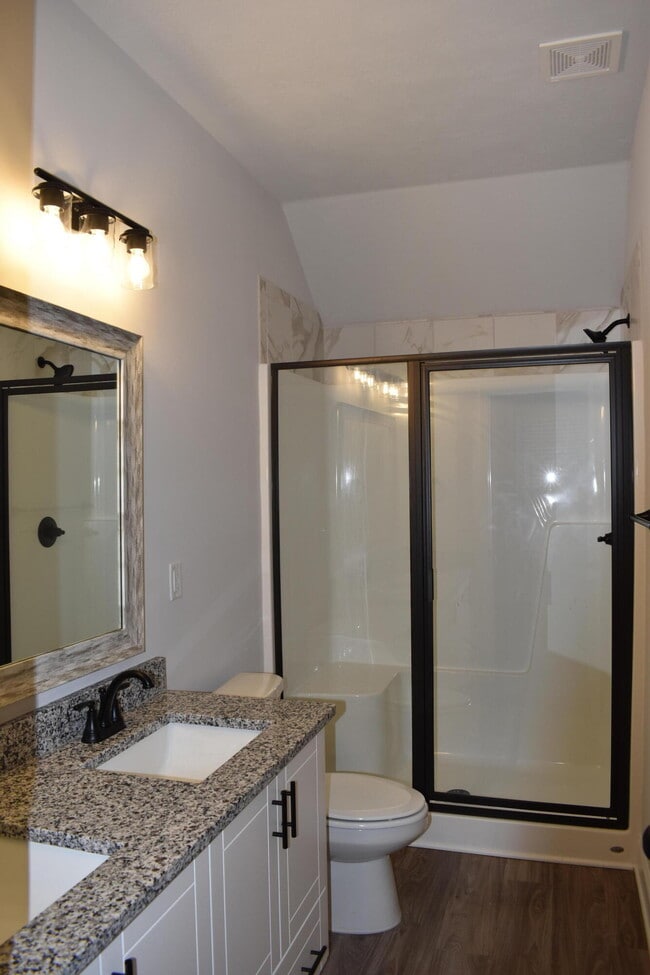 Foto del edificio - 4099 Taylor Pond Rd
