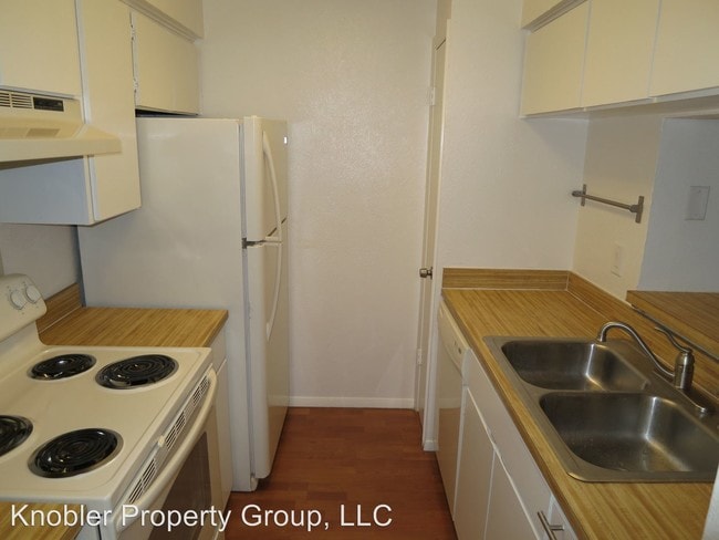 Building Photo - 4020 Holland Ave